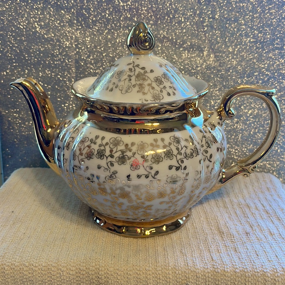 Vintage Bavaria teapot gold decorated teapot bavaria schirnding